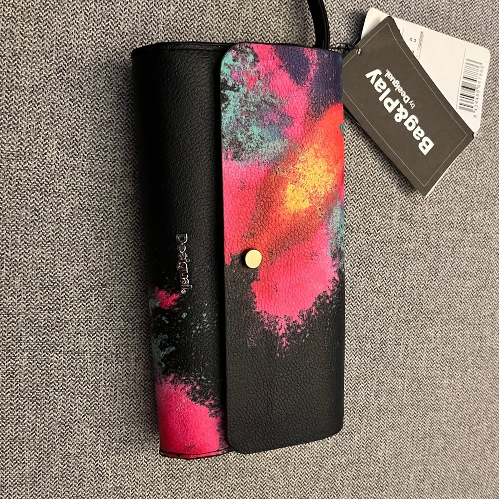 NWT desigual wallet
